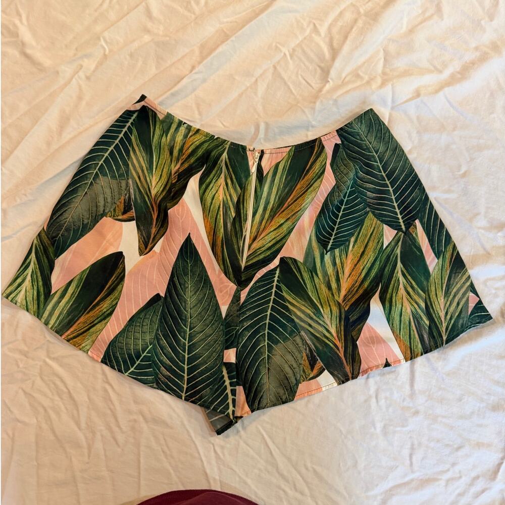 Show Me Your Mumu Peachy Palm Sawyer Culotte Shorts Size Medium